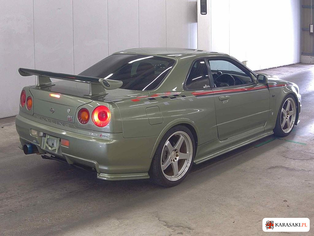 Nissan Skyline 2001 z aukcji japońskiej