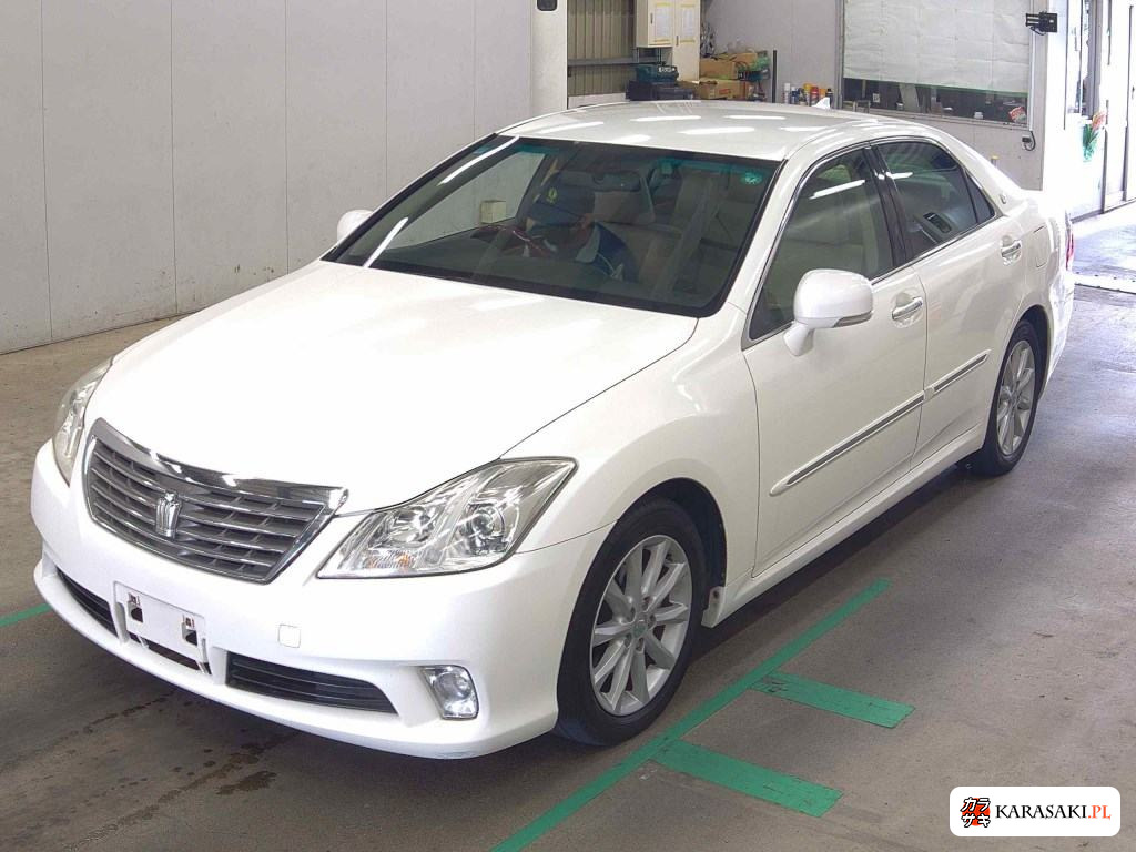 Toyota Crown 2012 z aukcji japońskiej