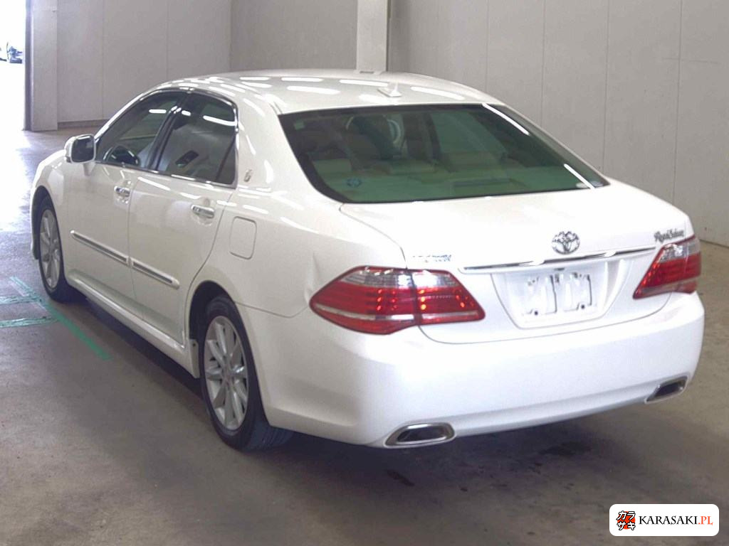 Toyota Crown 2012 z aukcji japońskiej