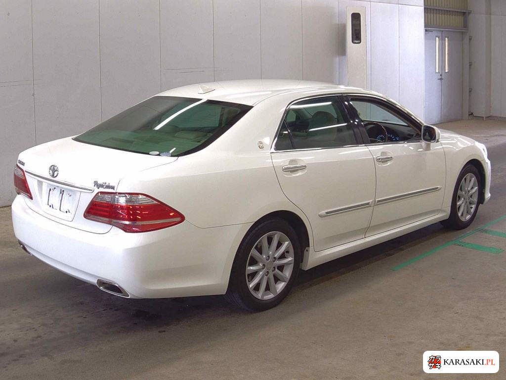 Toyota Crown 2012 z aukcji japońskiej