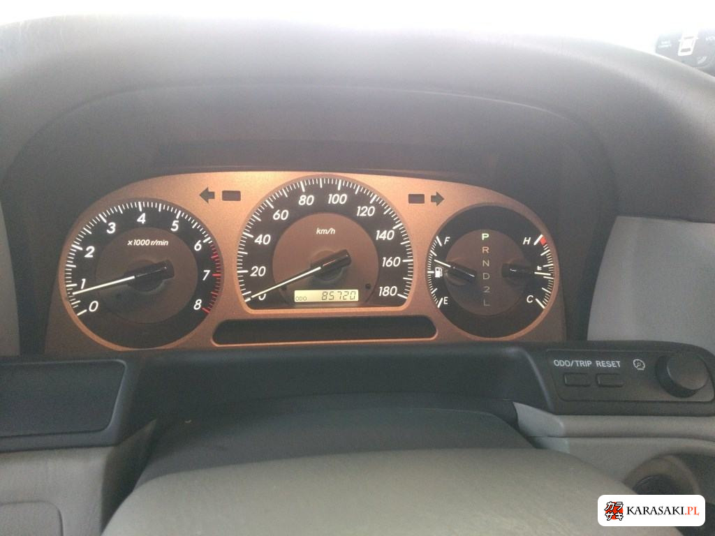 Toyota Crown 2003 z aukcji japońskiej