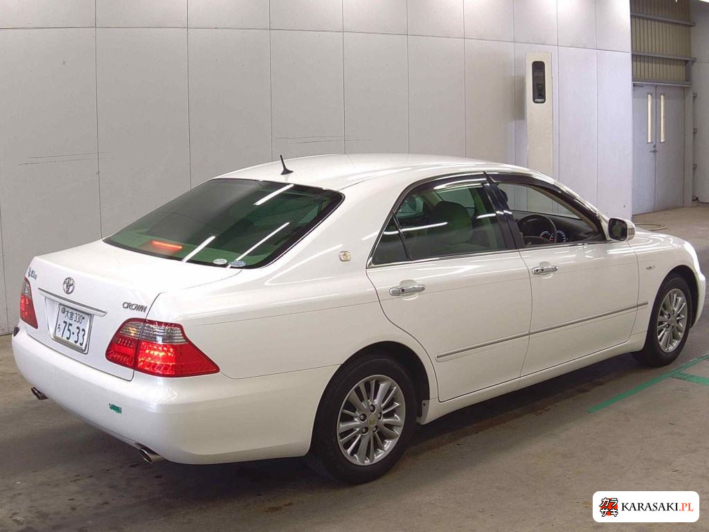 Toyota Crown 2006 z aukcji japońskiej