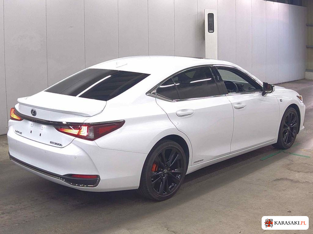 Lexus Es 2021 z aukcji japońskiej