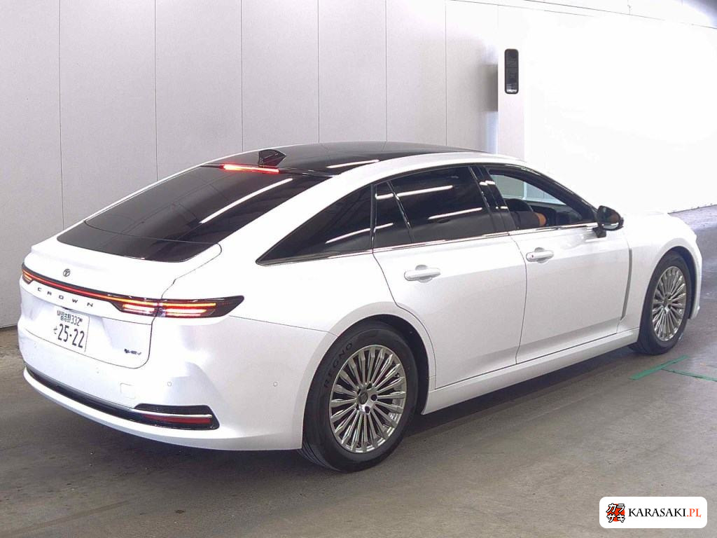 Toyota Crown 2026 z aukcji japońskiej
