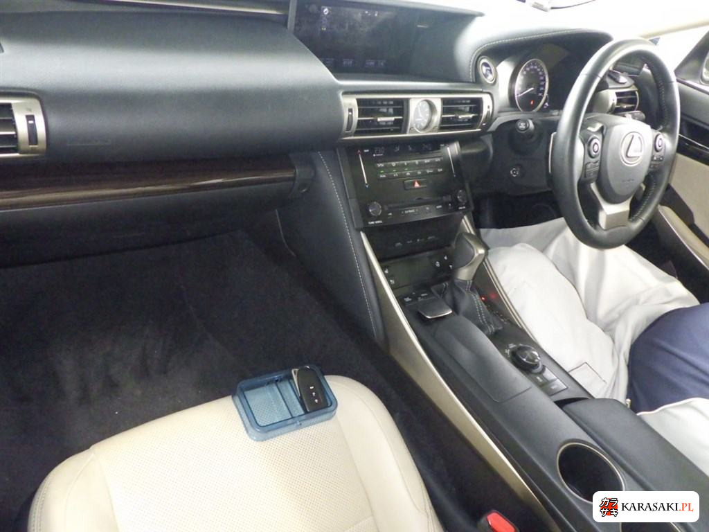 Lexus Is 2013 z aukcji japońskiej