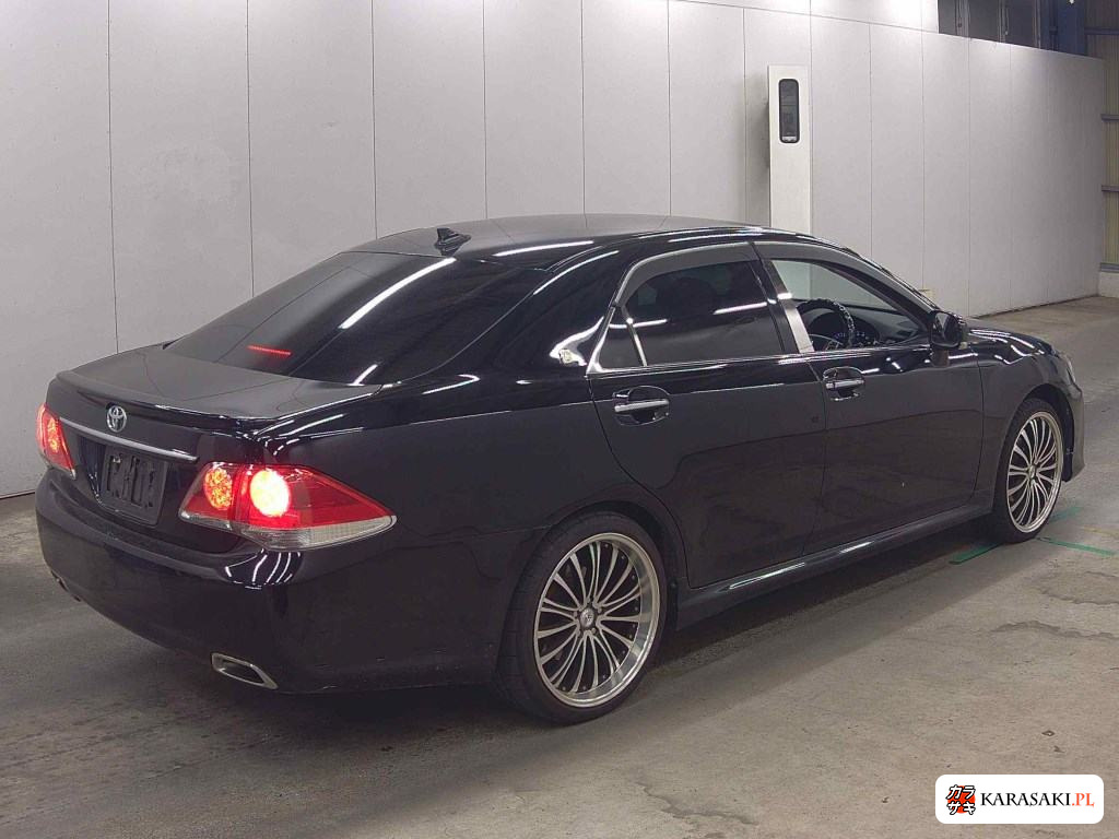Toyota Crown 2012 z aukcji japońskiej