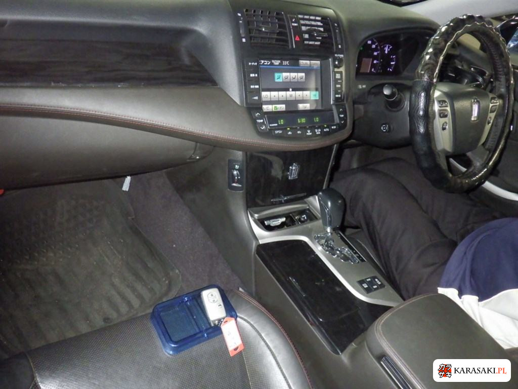 Toyota Crown 2012 z aukcji japońskiej