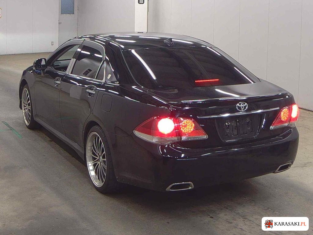 Toyota Crown 2012 z aukcji japońskiej