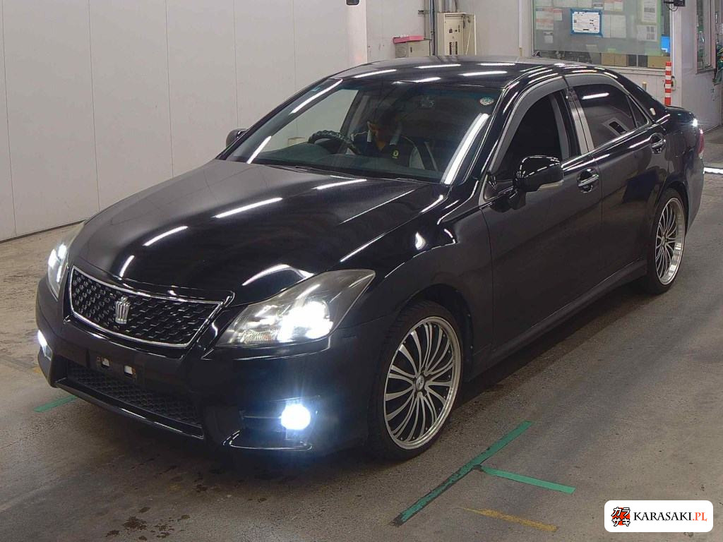 Toyota Crown 2012 z aukcji japońskiej