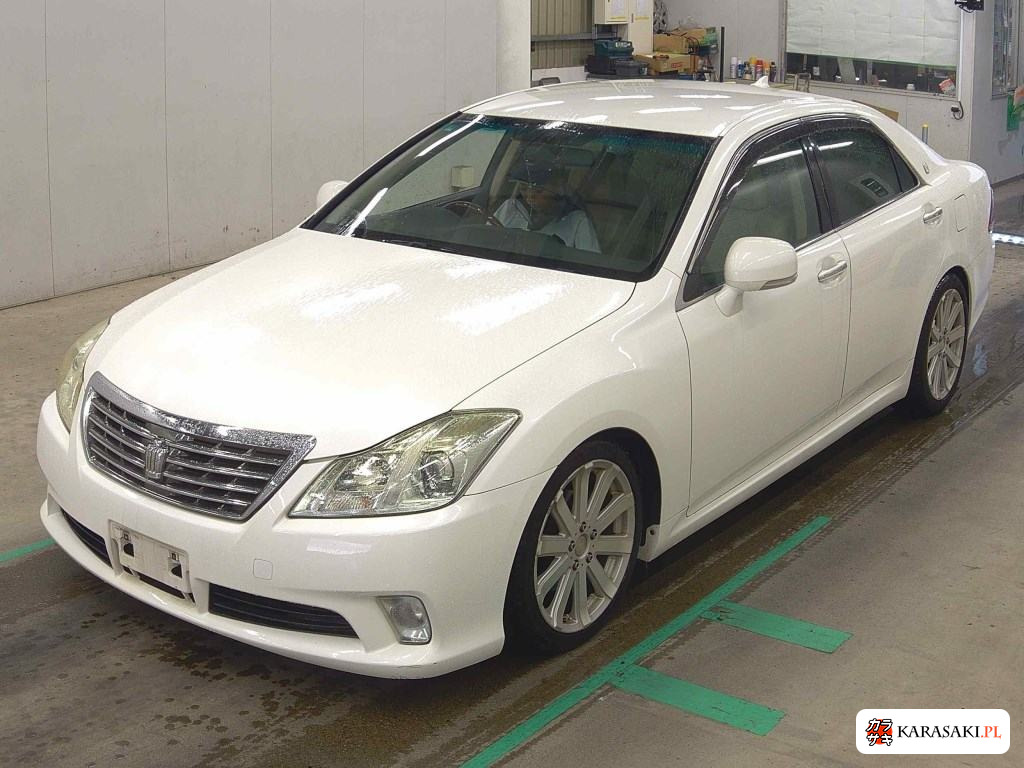 Toyota Crown 2011 z aukcji japońskiej