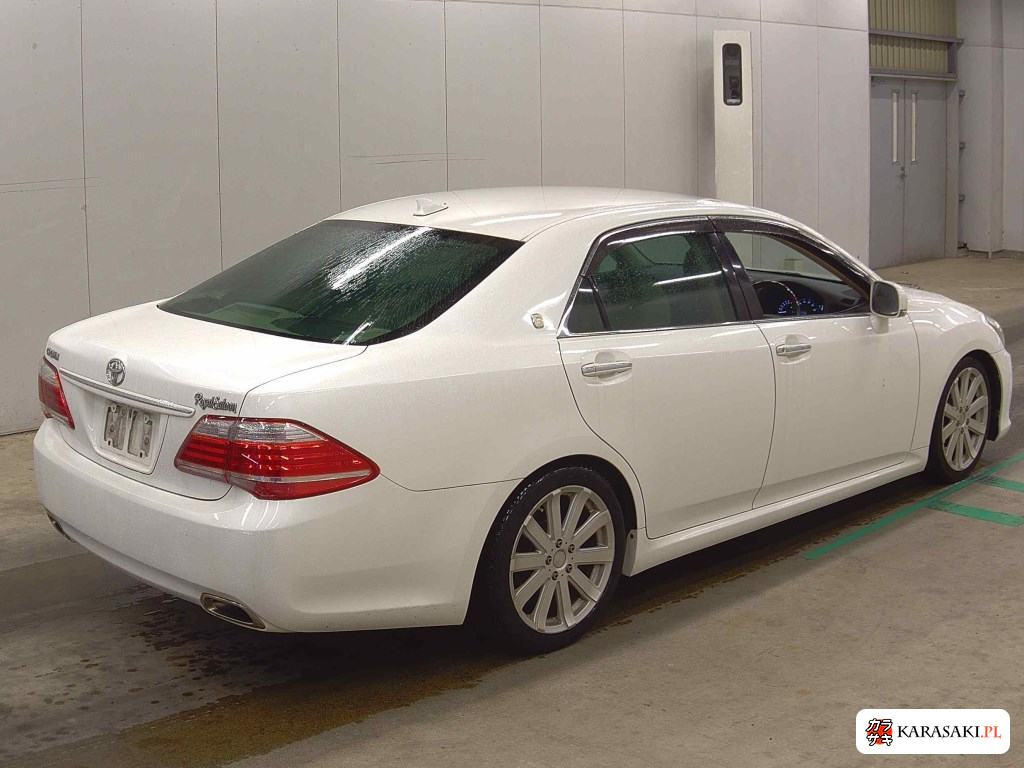 Toyota Crown 2011 z aukcji japońskiej