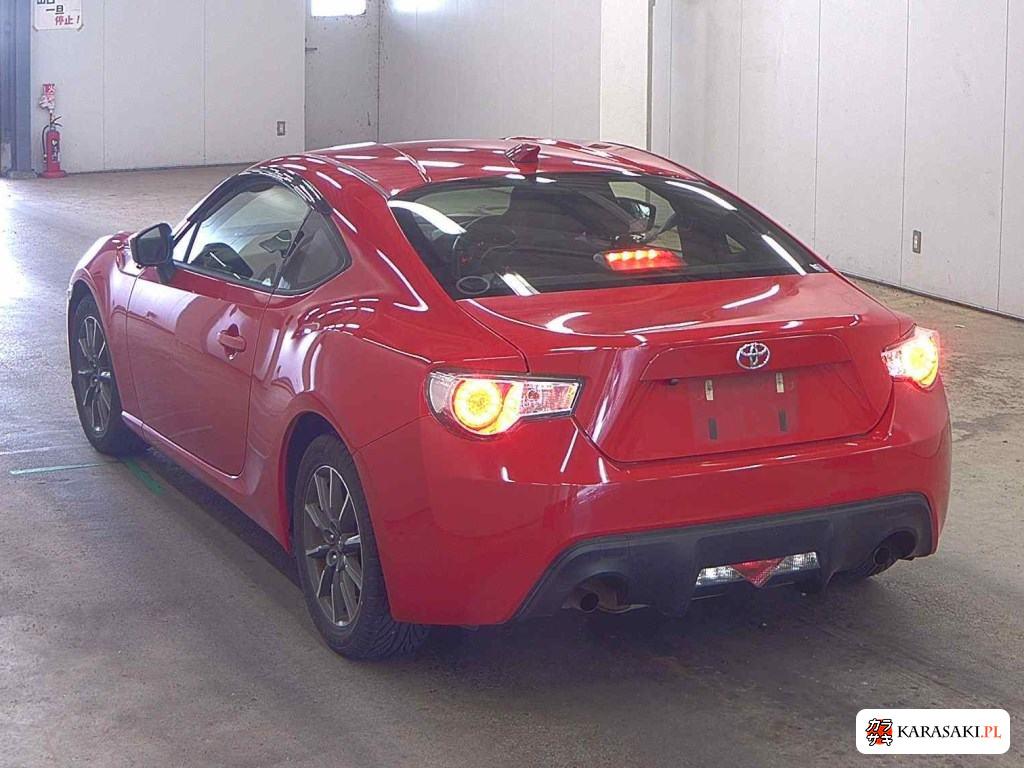 Toyota 86 2012 z aukcji japońskiej