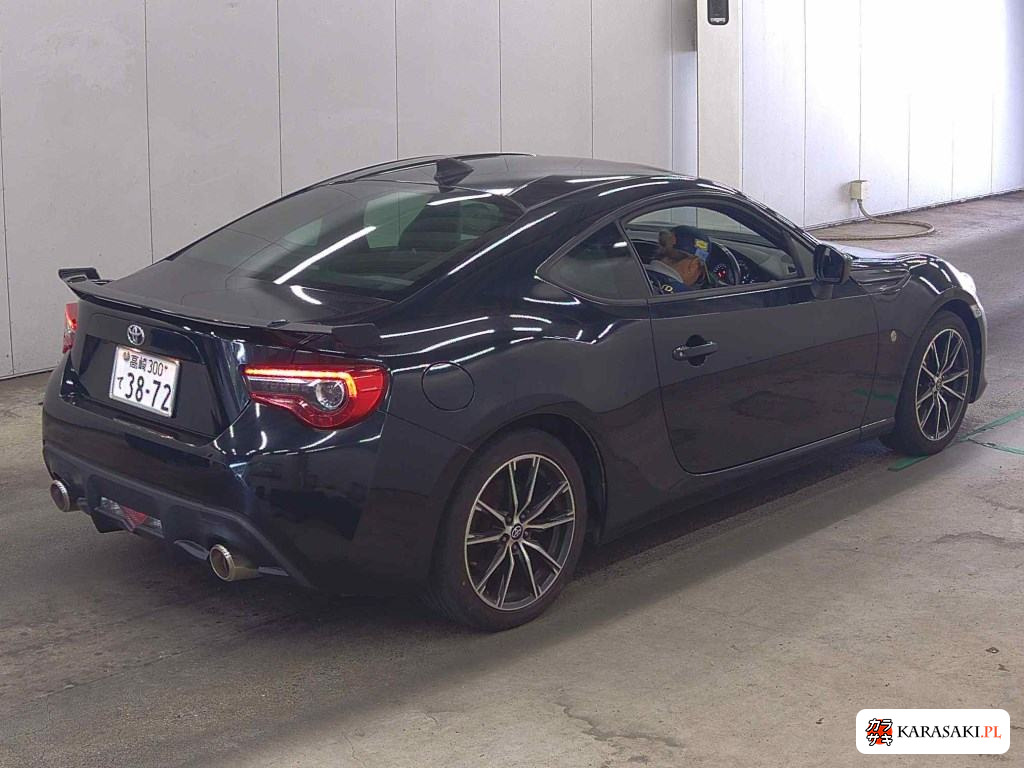 Toyota 86 2016 z aukcji japońskiej