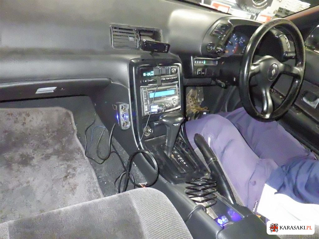 Nissan Skyline 1990 z aukcji japońskiej