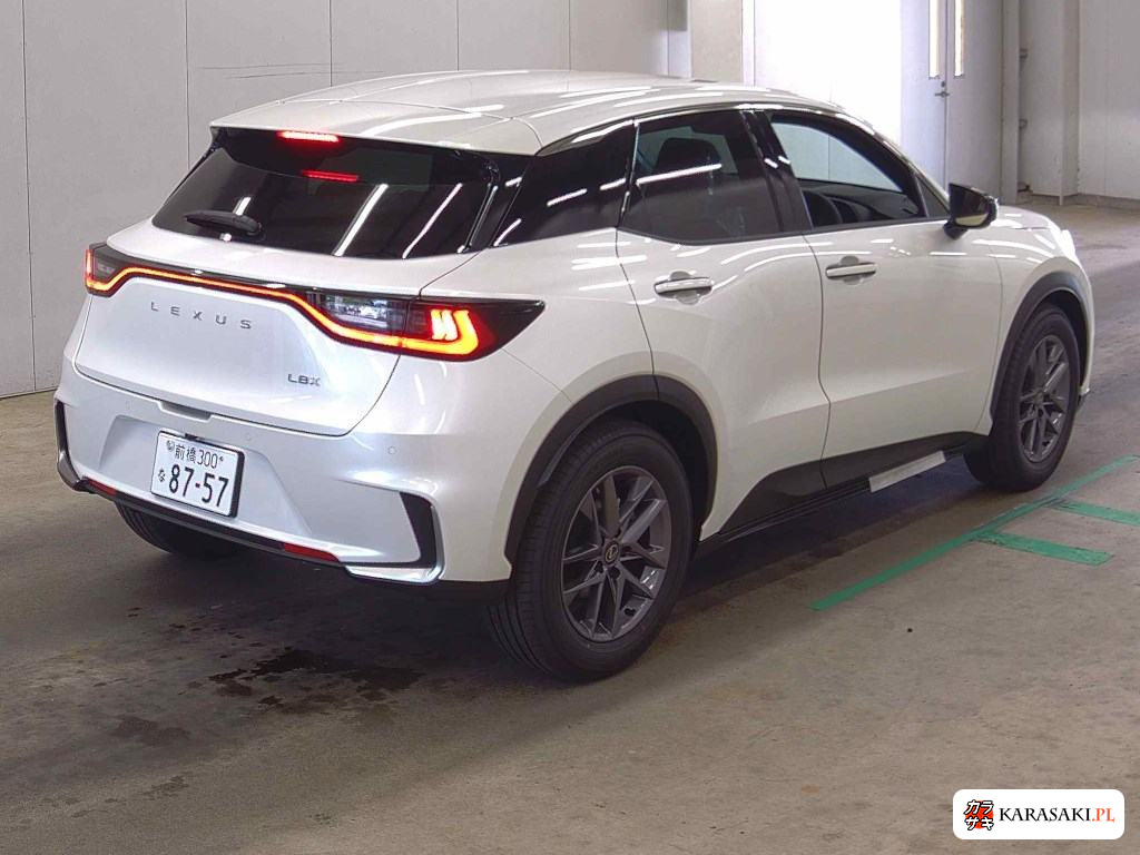 2026 Lexus LBX Elegant 4