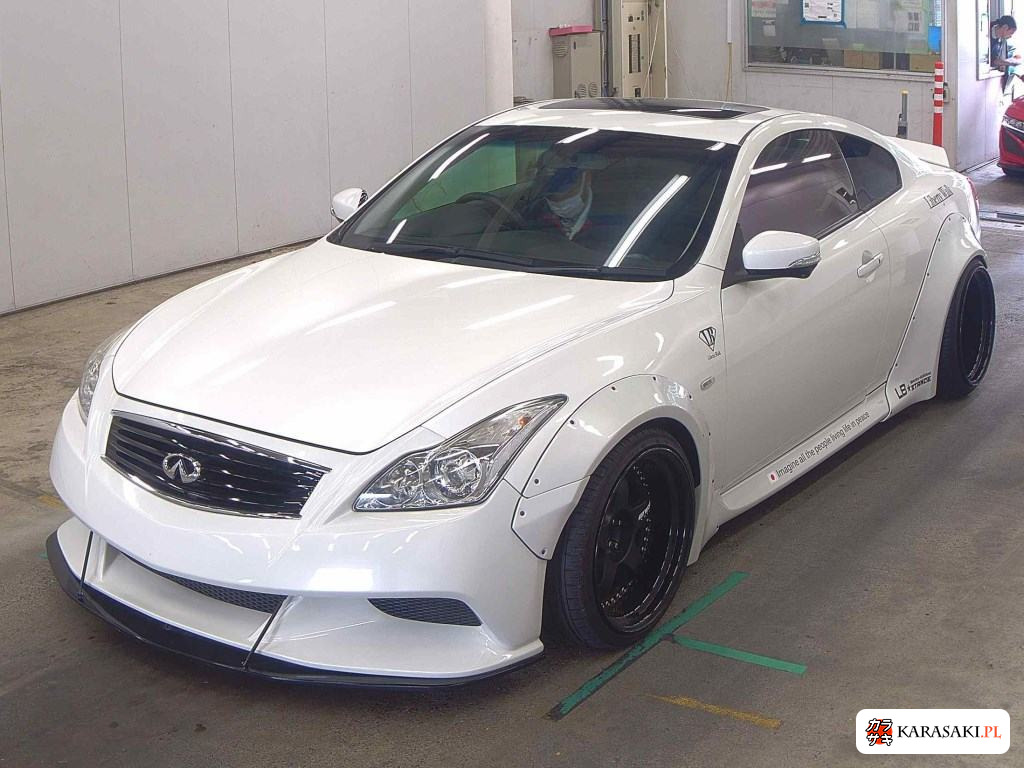 Nissan Skyline 2010 z aukcji japońskiej