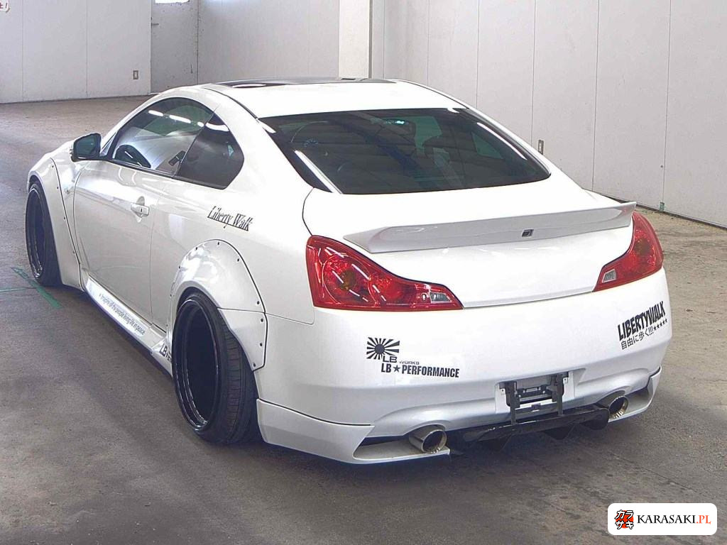 Nissan Skyline 2010 z aukcji japońskiej