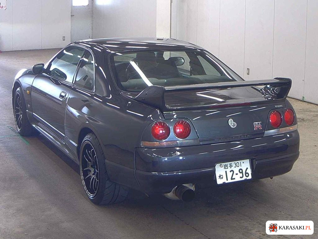 Nissan Skyline 1996 z aukcji japońskiej