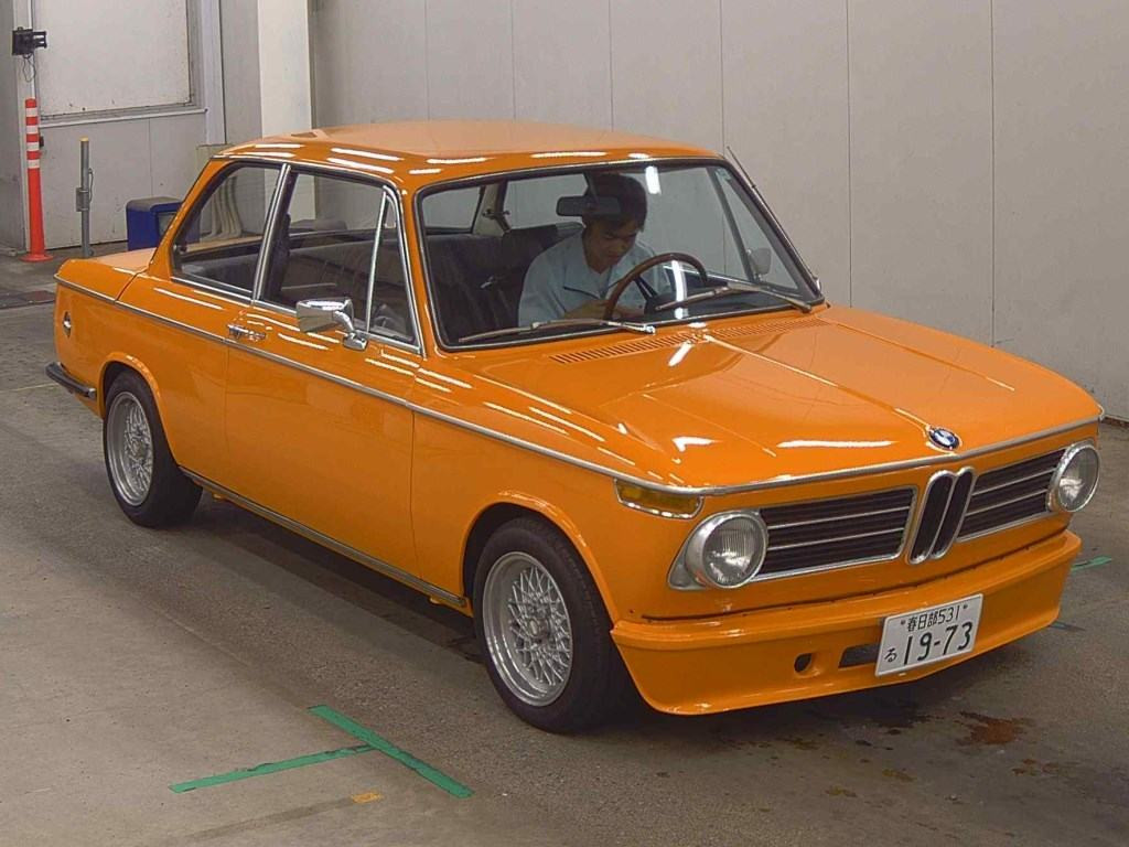 BMW 2002 1973 z aukcji japońskiej