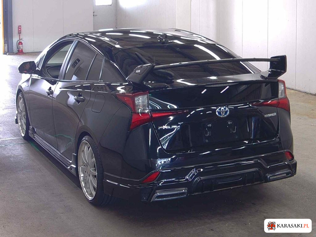 2020 America Toyota Prius 5D 2