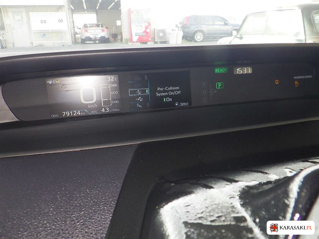 2020 America Toyota Prius 5D 6