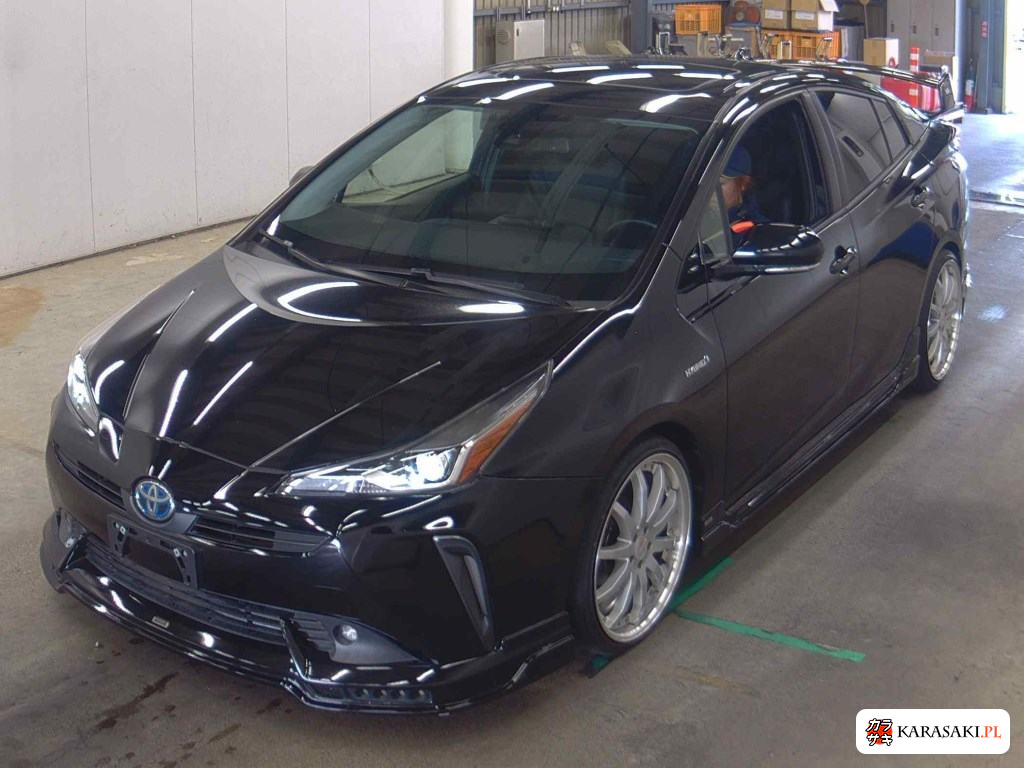 2020 America Toyota Prius 5D 3