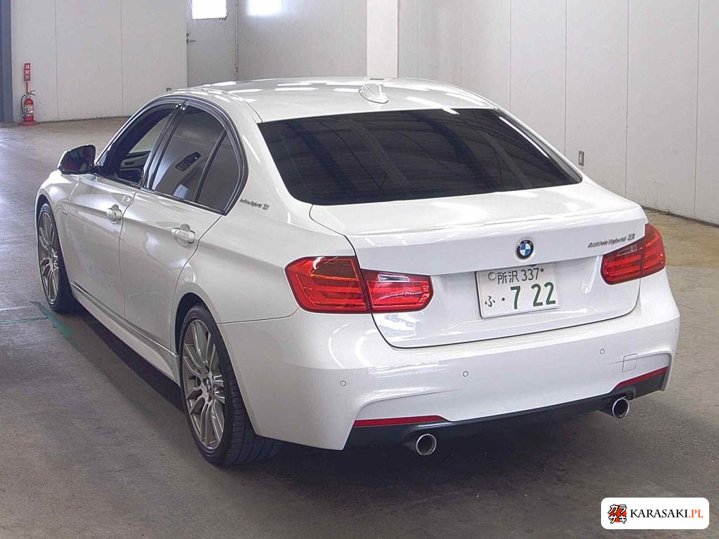 BMW 3 Series 2013 з японського аукціону