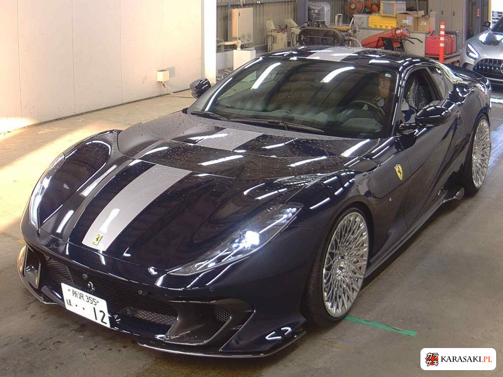 2023 Ferrari 812 Competizione 3
