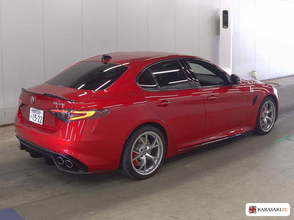 2025 Alfa Romeo Giulia 4D 2.9 V6 Bi-Turbo Quadrifoglio 4