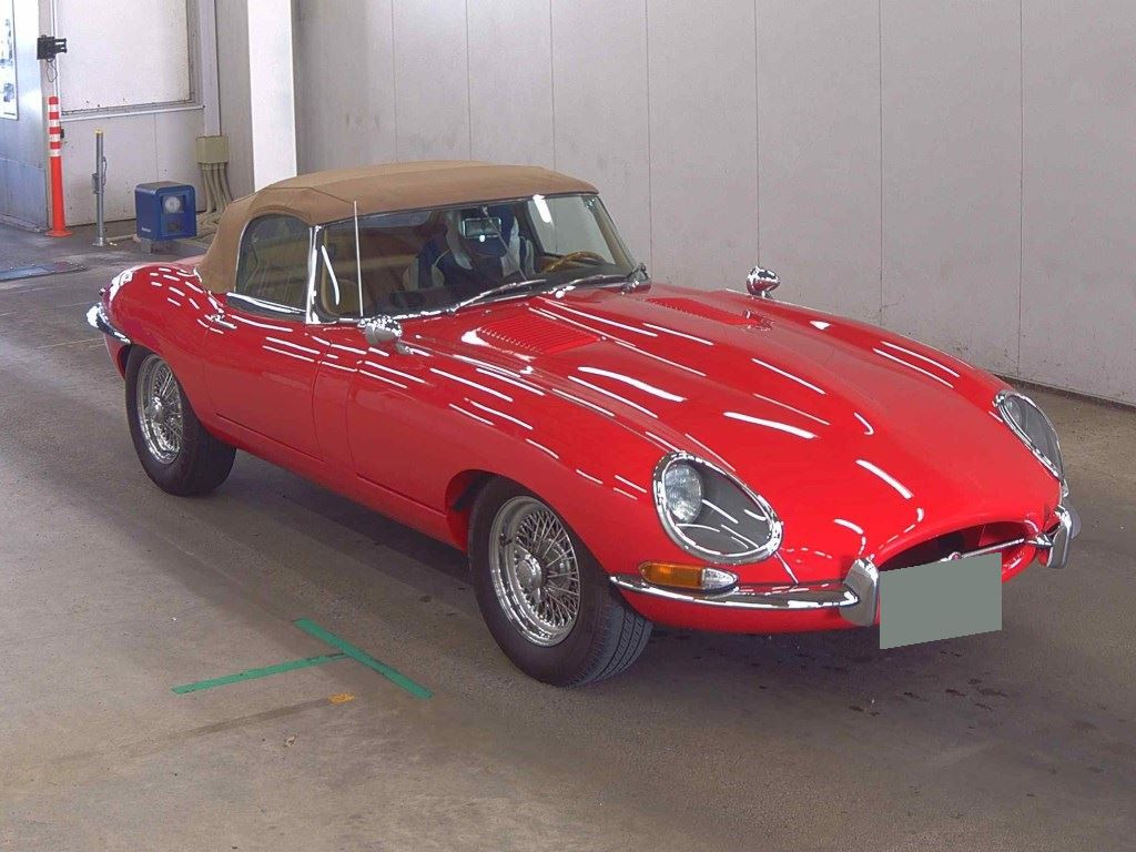 Jaguar E-Type 2016 z aukcji japońskiej