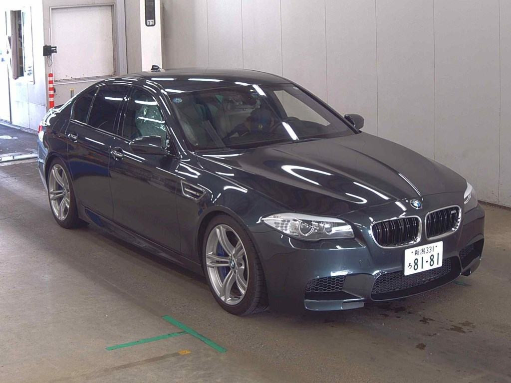 BMW M5 2012 z aukcji japońskiej