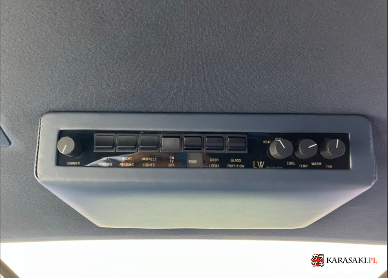 1991 Cadillac Fleetwood 4D Brougham Elegance 7