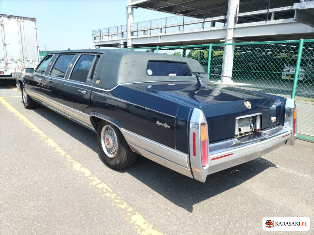 1991 Cadillac Fleetwood 4D Brougham Elegance 2