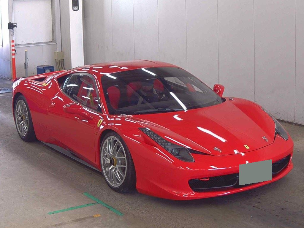 Ferrari 458 Italia 2012 z aukcji japońskiej
