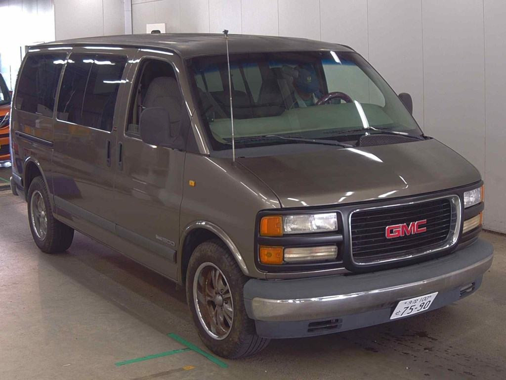 GMC Savana 2003 z aukcji japońskiej