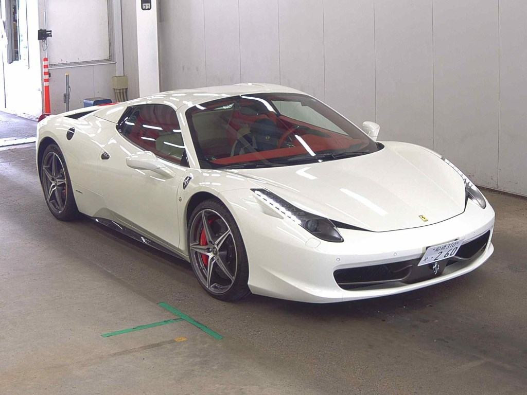 Ferrari 458 Spider 2013 z aukcji japońskiej