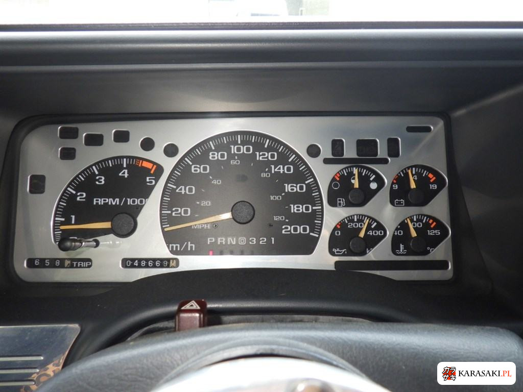 1996 Chevrolet Tahoe 3D 6