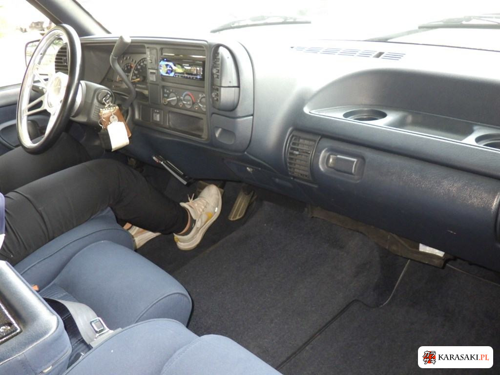1996 Chevrolet Tahoe 3D 5