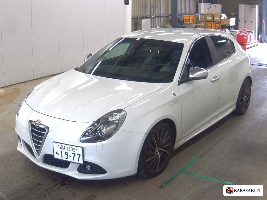 2012 Alfa Romeo Giulietta 5D Quadrifoglio Verde 3