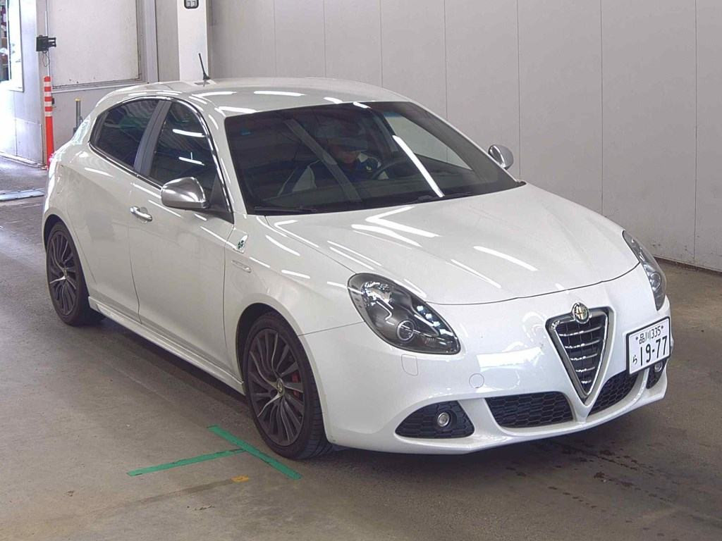 Alfa Romeo Giulietta 2012 z aukcji japońskiej
