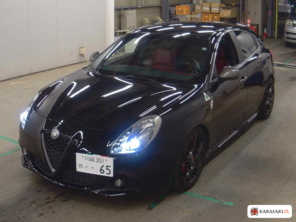 2015 Alfa Romeo Giulietta 5D Quadrifoglio Verde 3