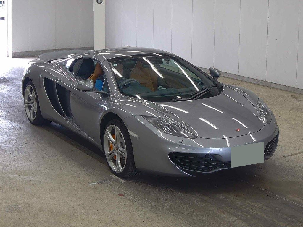 McLaren MP4-12C Spider 2013 z aukcji japońskiej
