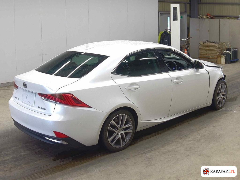 Lexus Is 2018 z aukcji japońskiej