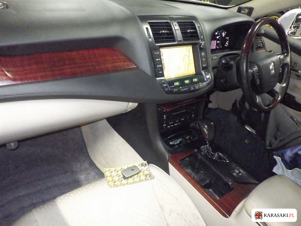 Toyota Crown 2008 z aukcji japońskiej