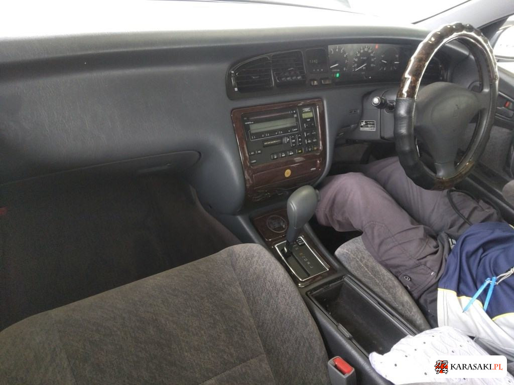 Toyota Crown 1993 z aukcji japońskiej