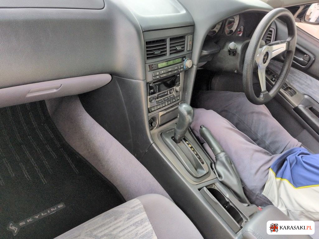 Nissan Skyline 2001 z aukcji japońskiej