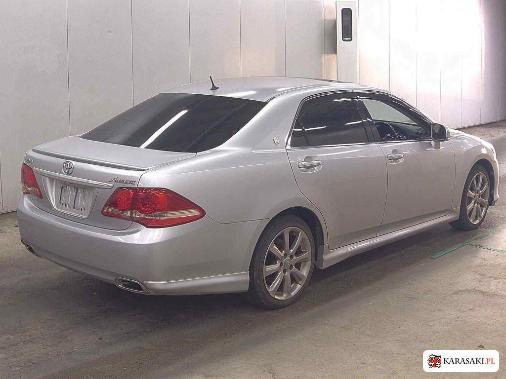 Toyota Crown 2009 z aukcji japońskiej