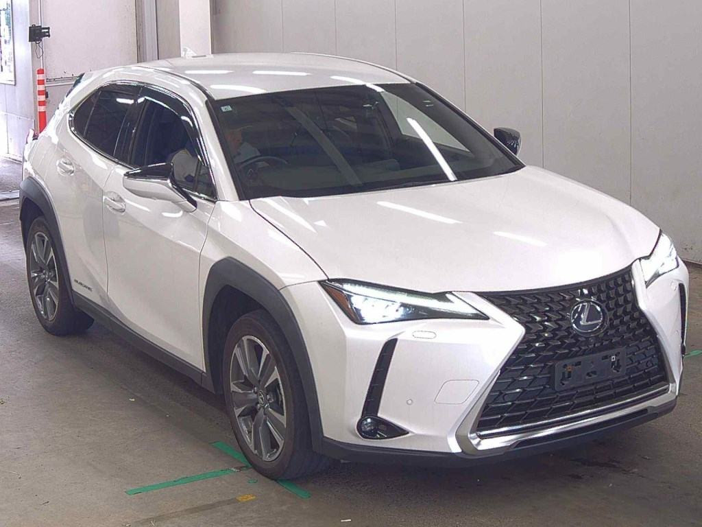 Lexus UX300E 2021 z aukcji japońskiej