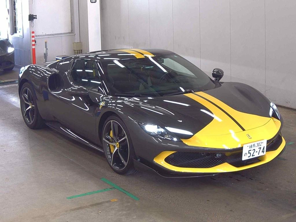 Ferrari 296GTB 2023 z aukcji japońskiej