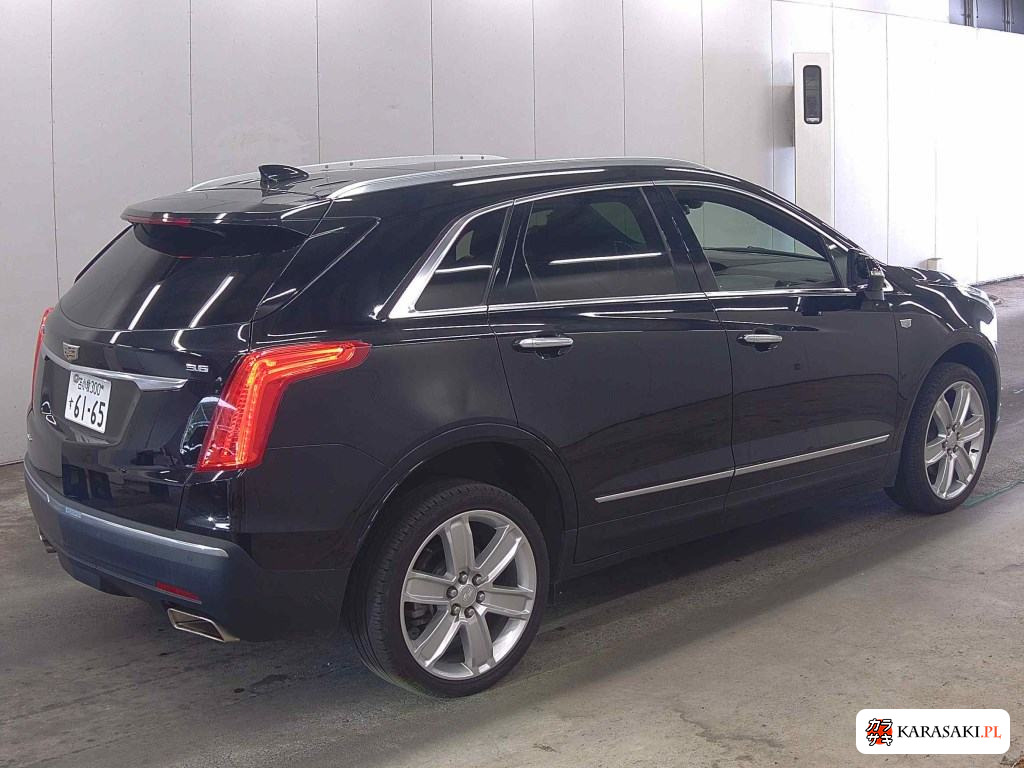 2017 Cadillac XT5 Crossover 4WD Platinum 4